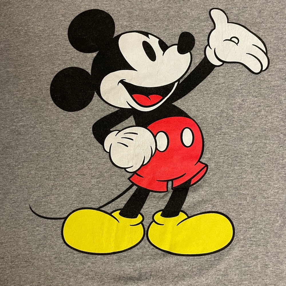 DISNEY MICKEY MOUSE T-shirt GREAT condition! - Picture 2 of 3